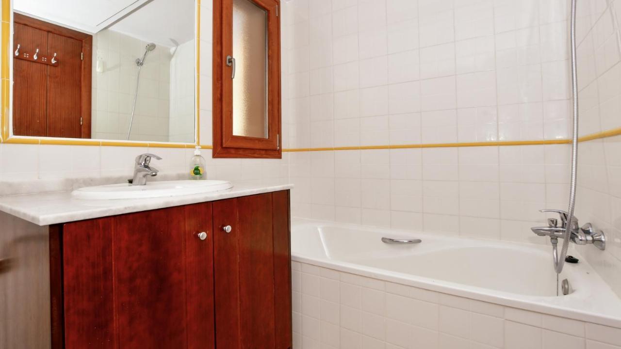 Apartamento La Recoleta Торевиеха Екстериор снимка