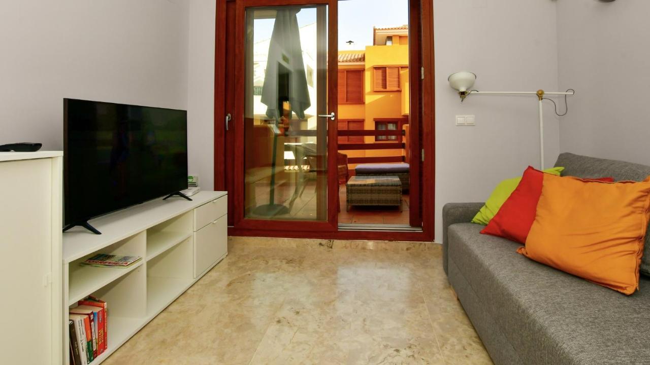 Apartamento La Recoleta Торевиеха Екстериор снимка